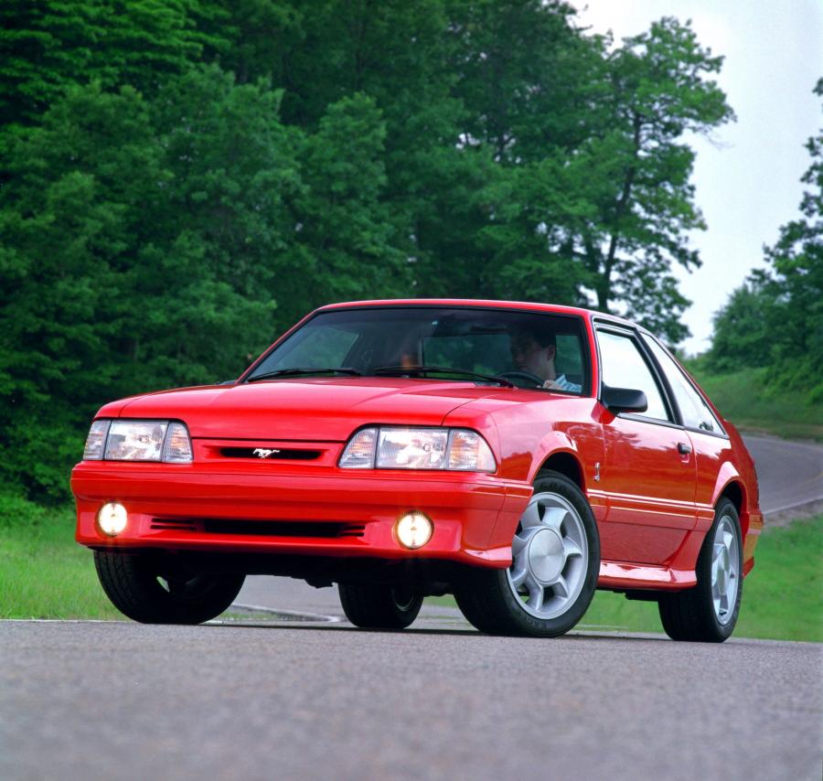  Ford Mustang 1987 года  (фото 2 из 13)